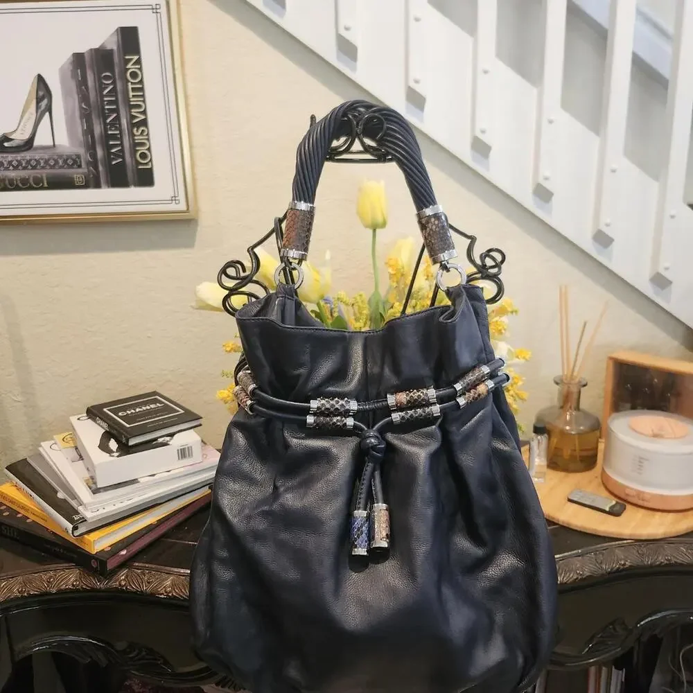 Michael kors leather shoulder bag